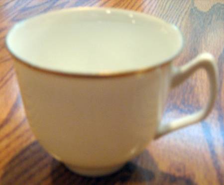 PRG84 Footed Cup