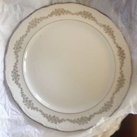 Regency Dinner Plate