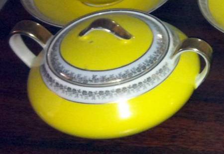 PUN149 Sugar Bowl & Lid