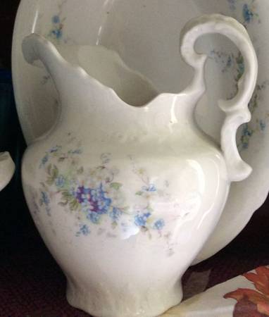 POP332 Creamer
