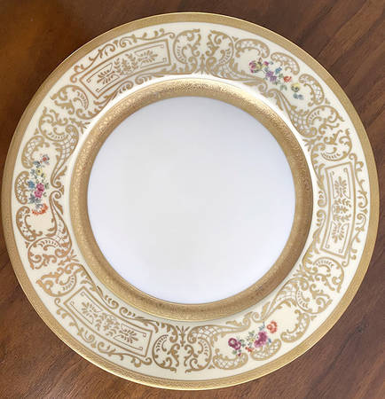 P64-12 Dinner Plate