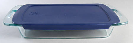 Easy Grab 13" Rectangular Baker w/Plastic Lid