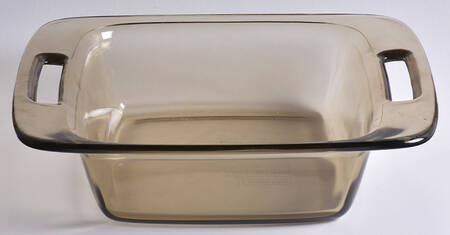 Easy Grab 8" Square Baker