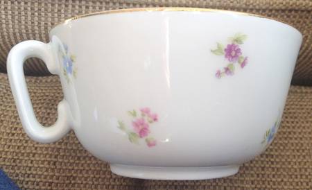 PIR228 Footed Cup