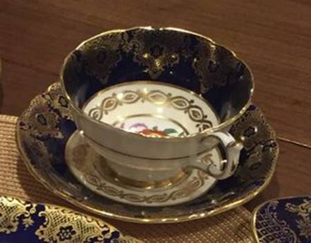 PAR231 Footed Cup & Saucer Set