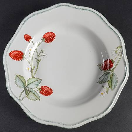 Strawberry Vine Salad Plate