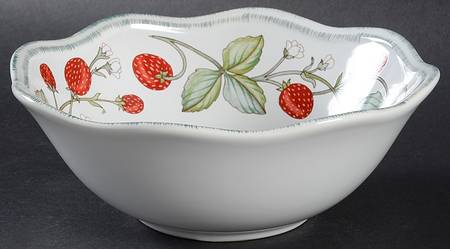 Strawberry Vine Soup/Cereal Bowl