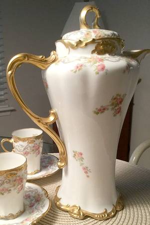 POY890 Chocolate Pot & Lid