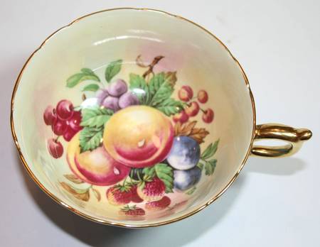 2728-2 Footed Cup