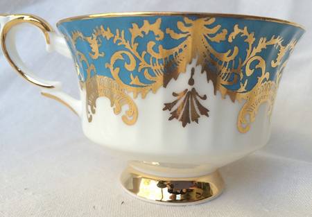 PAR244 Footed Cup