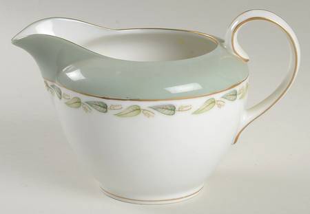 Tuxedo Creamer by Puritan (Japan)