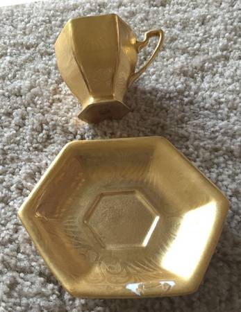PIC194 Footed Demitasse Cup & Saucer Set
