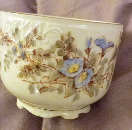 977 Footed Cup