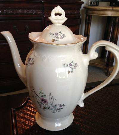 POL51 Coffee Pot & Lid