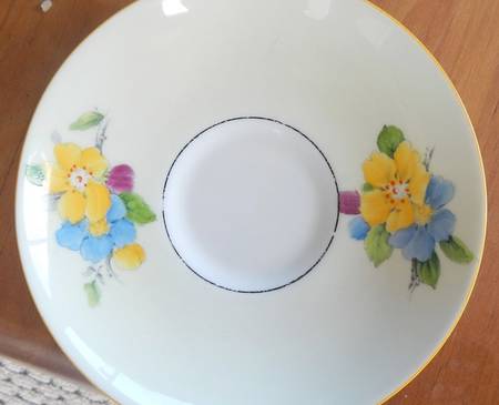 G2626 Saucer