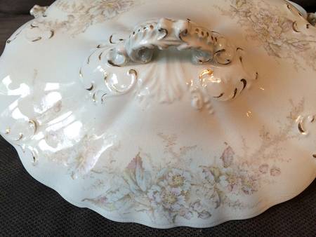 Briona Lid for Oval Vegetable