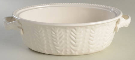 Levingston 5 Quart Oval Covered Baker, No Lid