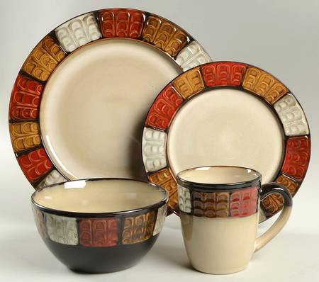 Emilia 32 Piece Estate Set