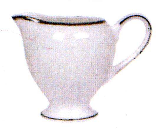 Nathalie Platinum Creamer