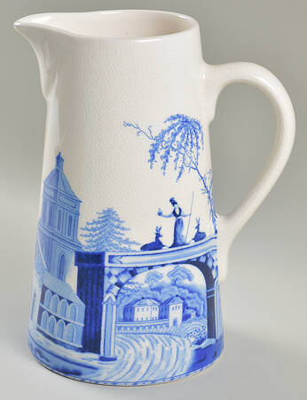 Sophia 64 Oz Pitcher