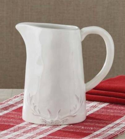 Reindeer Silhouette 72 Oz Pitcher