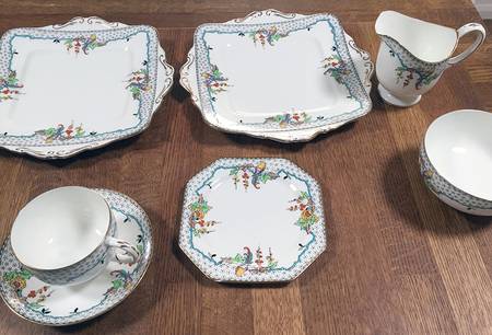 Summer Handled Cake Plate