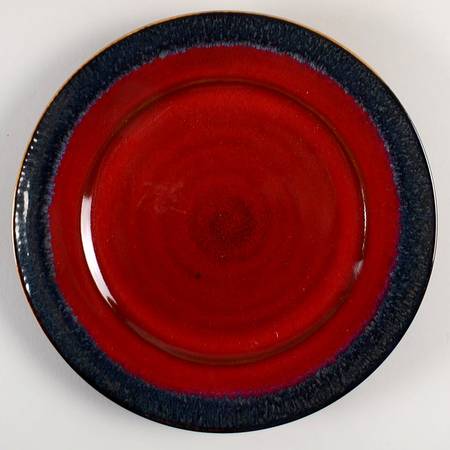 Crimson Reactive Salad Plate