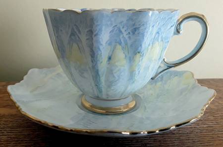 G2316 Footed Cup & Saucer Set