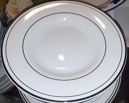 Bistro Black (2 Thin Bands) Rim Soup Bowl