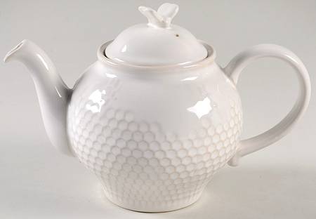Farm Beehive Teapot & Lid