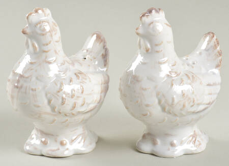 Farmhouse Hen Figural Salt & Pepper Set