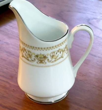 Arcadia Creamer