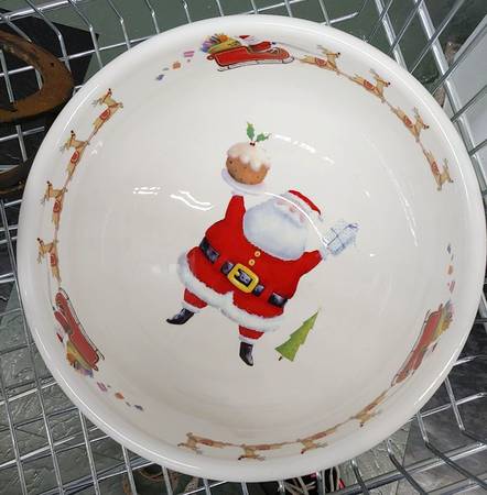 Paw Prints in the Snow 9" Salad Serving Bowl