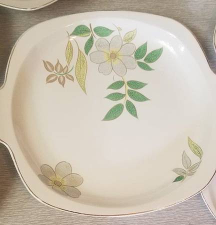 PCP327 Handled Cake Plate