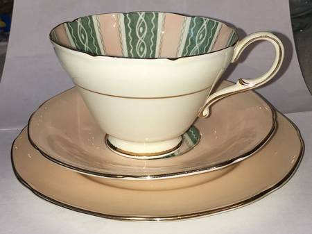 PAR268 Footed Cup & Saucer Set