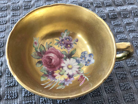G6591 Footed Cup