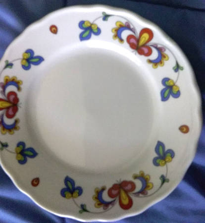 Farmer's Rose Scalloped, No Trim Bread & Butter Plate