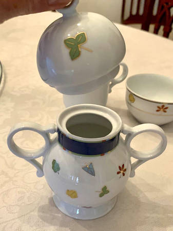 PBH4 Sugar Bowl & Lid
