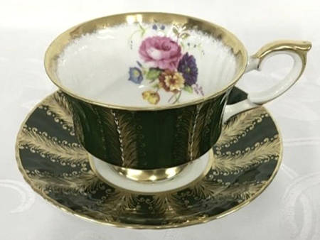 PAR272 Footed Cup & Saucer Set