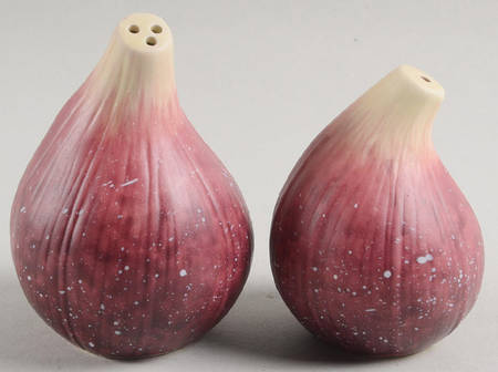 Nature's Bounty Figural Salt & Pepper Set