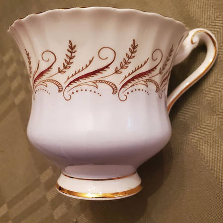 N4511 Footed Cup
