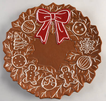 Gingerbread 13" Figural Platter