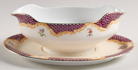 PHE66 Gravy Boat with Attached Underplate