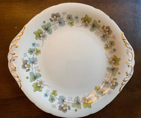 Meadow Sweet Handled Cake Plate