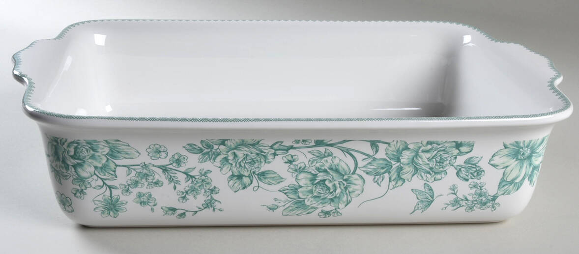 Agatha 15" Rectangular Baker