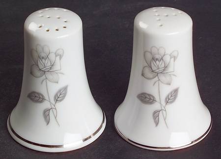 Queens Royal Salt & Pepper Set