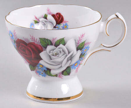 Duet Musical Footed Cup