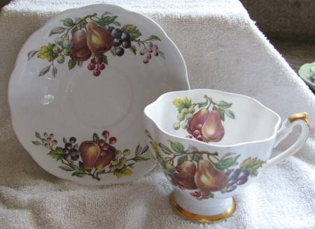 Fruit Series Footed Cup & Saucer Set