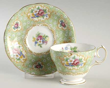 Gainsborough Footed Demitasse Cup & Saucer Set