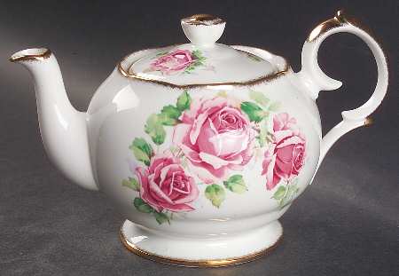 Lady Margaret Teapot & Lid